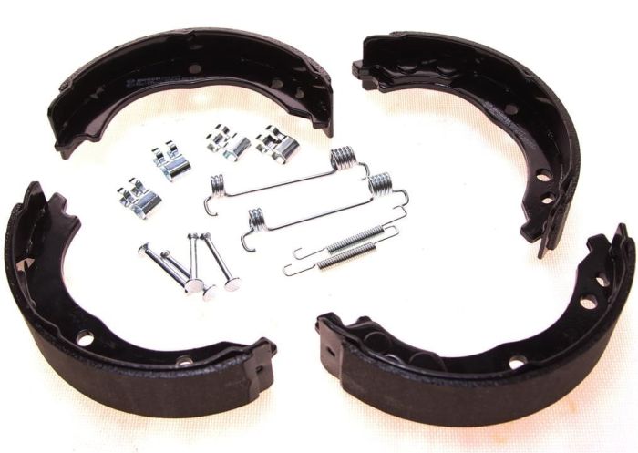 Тормозные колодки барабанные Bosch 0 986 487 712