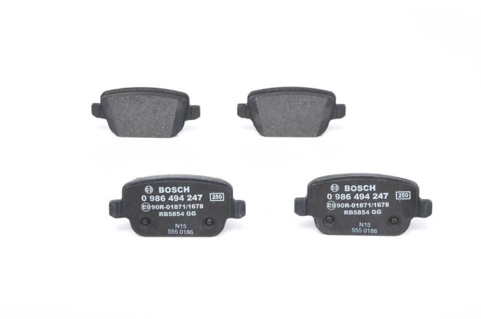 Тормозные колодки дисковые Bosch 0 986 494 247