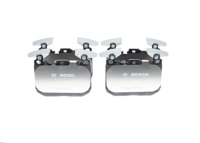 Тормозные колодки дисковые Bosch 0 986 494 674