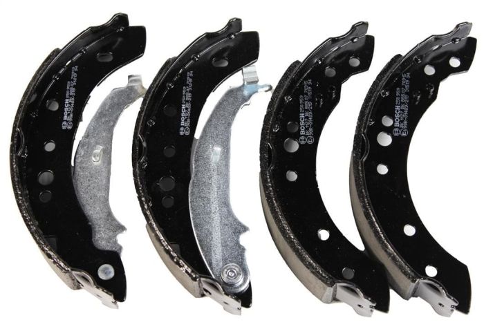 Тормозные колодки барабанные Bosch 0 986 487 746